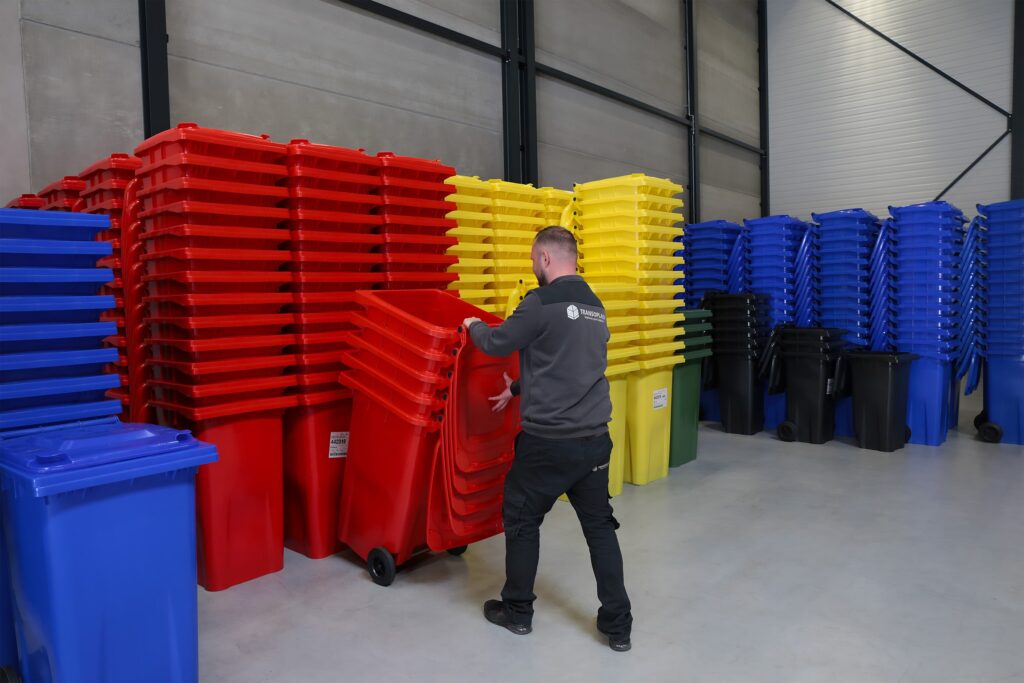 Mülltonnen in verschiedenen Farben Transoplast